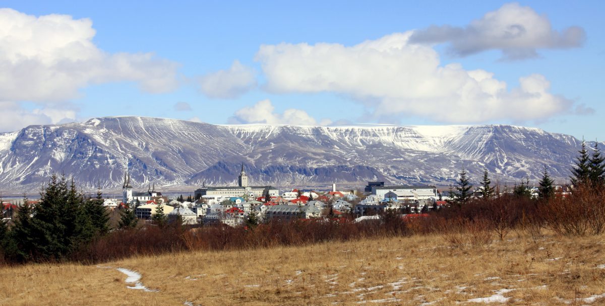 Reykjavik_Esja